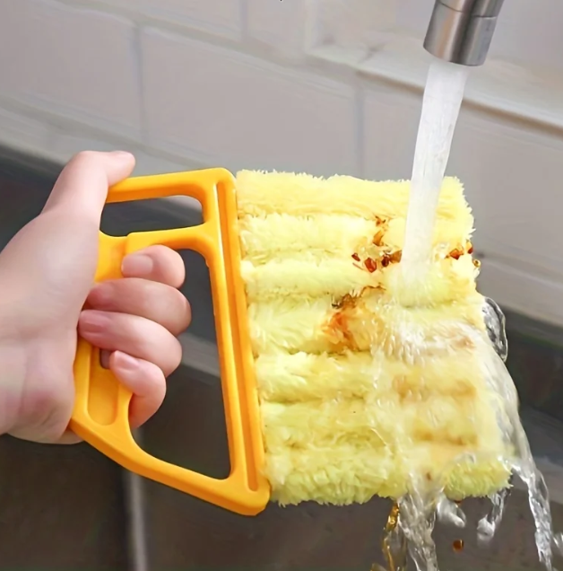 Microfiber Blinds Cleaning Brush